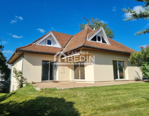 maison  CARBON BLANC
