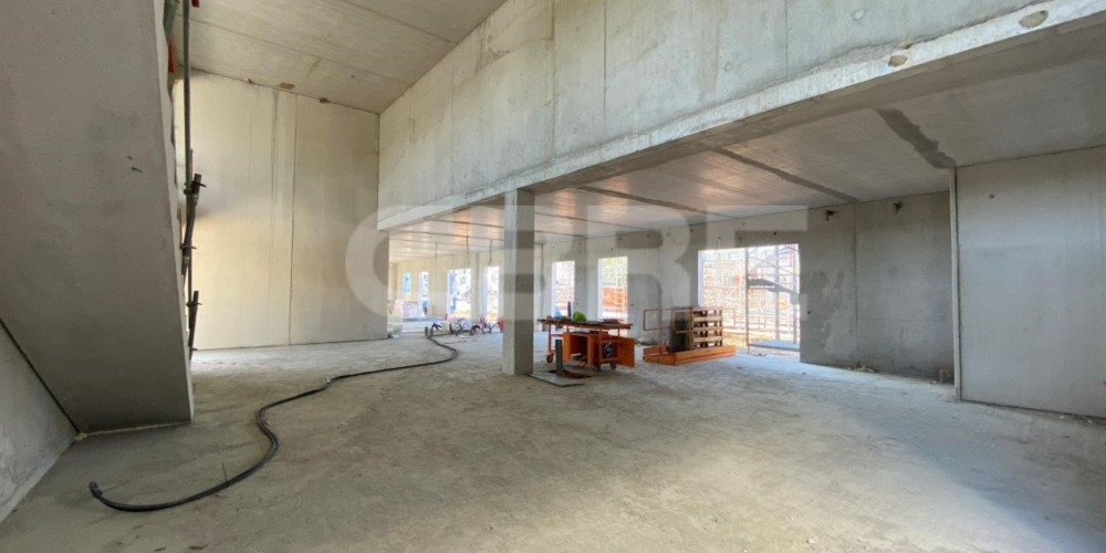 local industriel à BRUGES (33520)