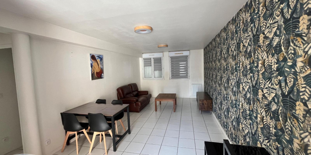appartement à IZON (33450)