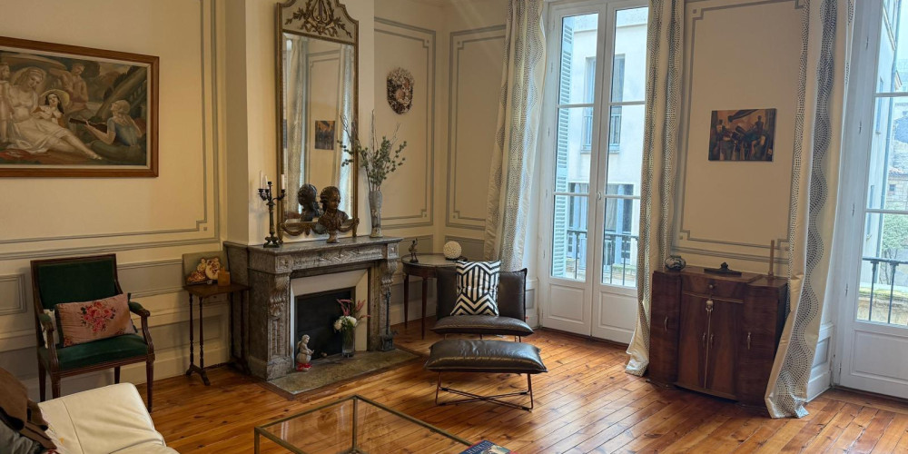 appartement à BORDEAUX (33000)