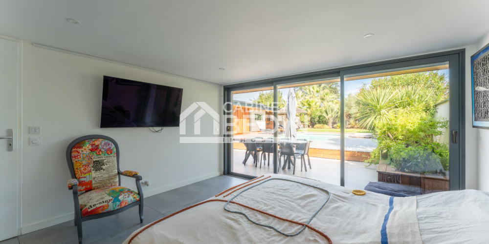 maison à PESSAC (33600)