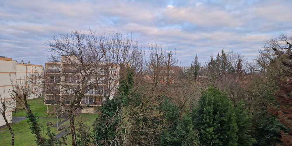 appartement à PESSAC (33600)