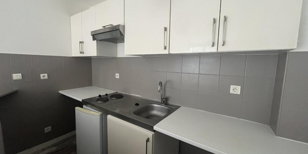 appartement à BORDEAUX (33800)