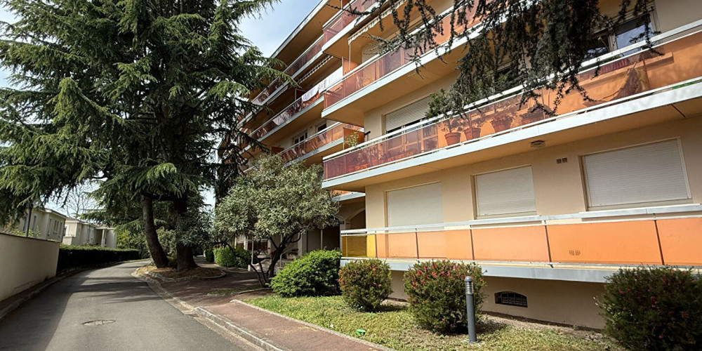appartement à LE BOUSCAT (33110)