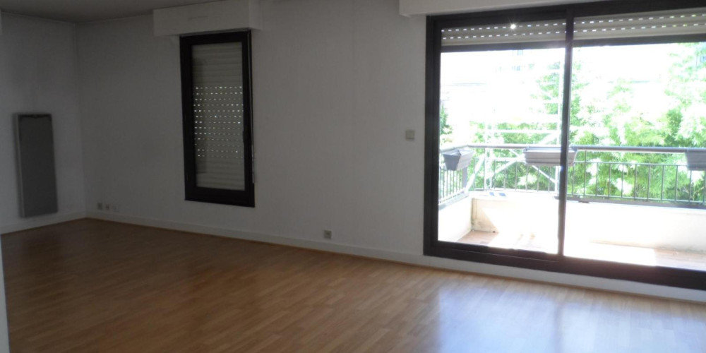 appartement à BORDEAUX (33200)