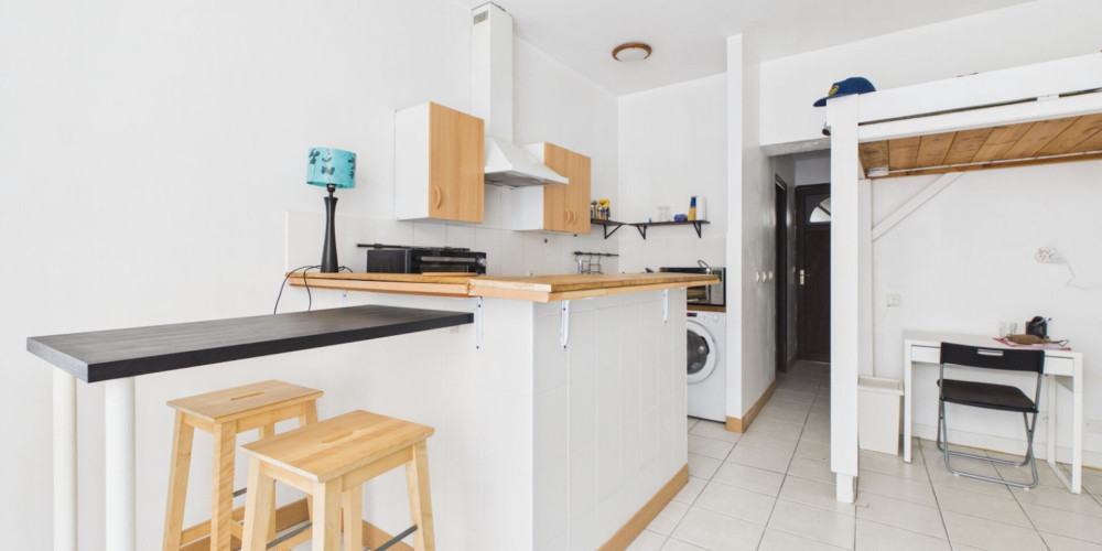 appartement à BORDEAUX (33300)
