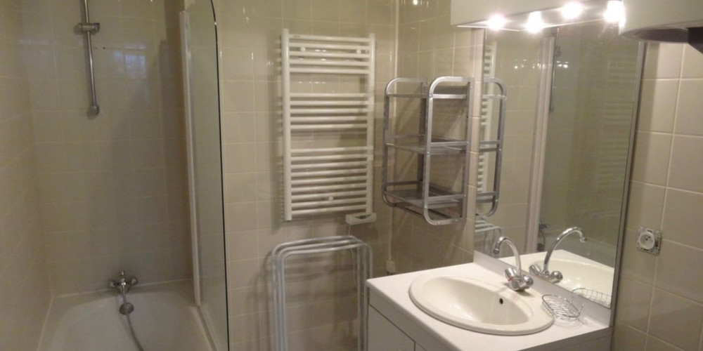 appartement à BORDEAUX (33100)