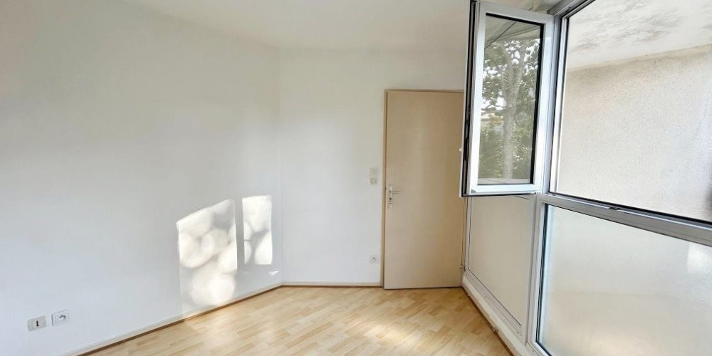 appartement à BORDEAUX (33800)