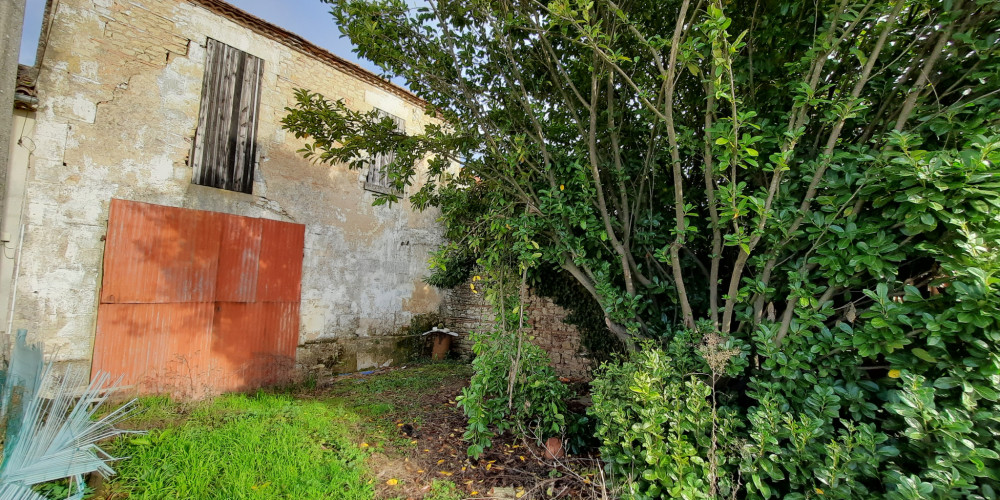 maison à LAMOTHE LANDERRON (33190)