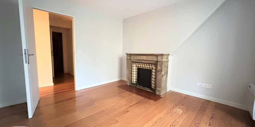 appartement à BORDEAUX (33000)