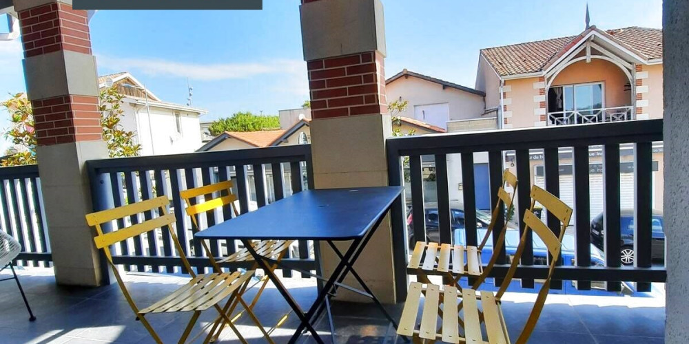 appartement à LACANAU (33680)