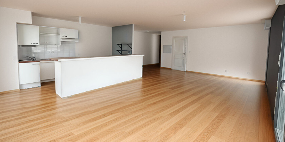 appartement à BORDEAUX (33000)