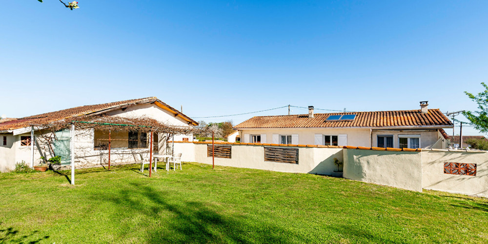 maison à ST GENES DE FRONSAC (33240)