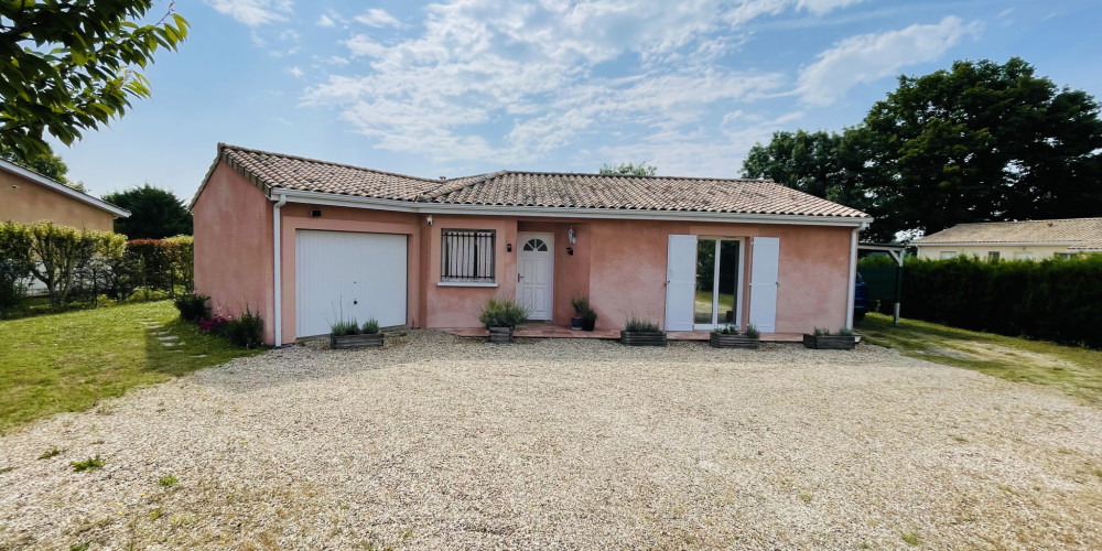 maison à CHAMADELLE (33230)