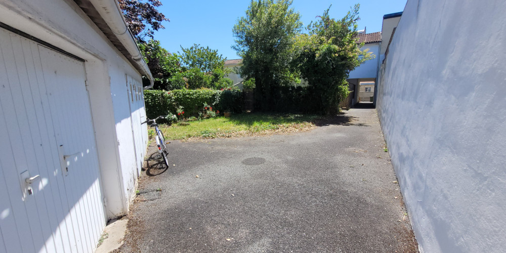 parking à BORDEAUX (33000)