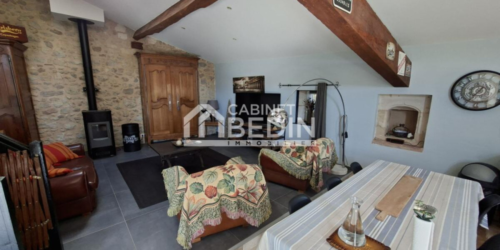 maison à BELLEBAT (33760)