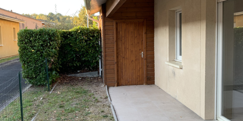 maison à ETAULIERS (33820)