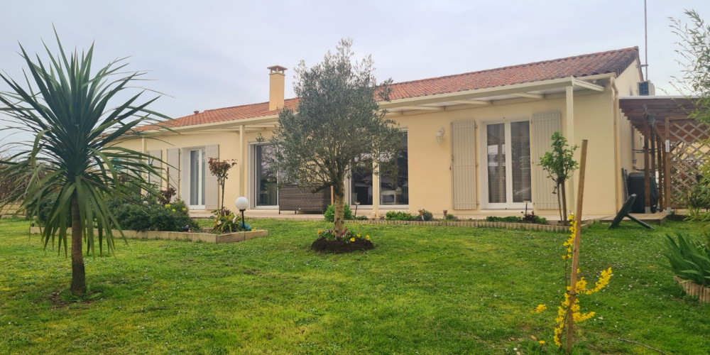 maison à PUYNORMAND (33660)