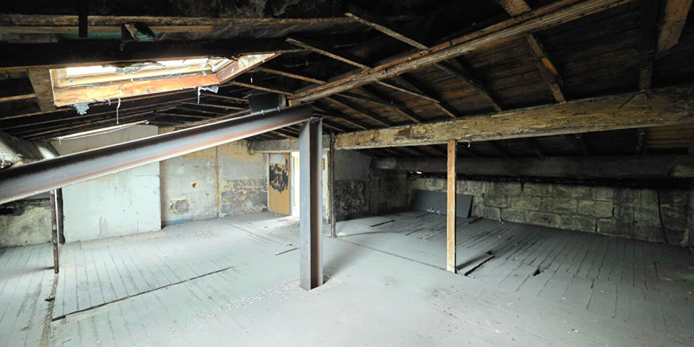 appartement à BORDEAUX (33100)