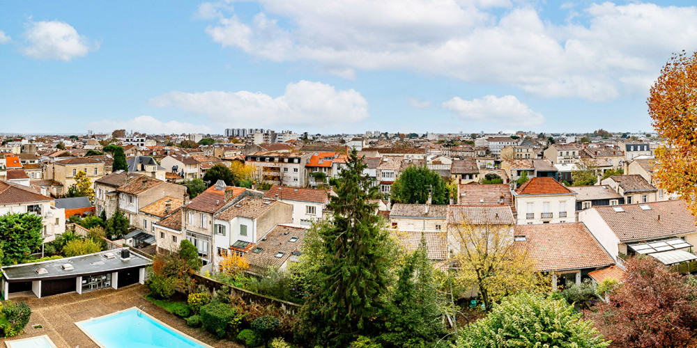 appartement à BORDEAUX (33000)
