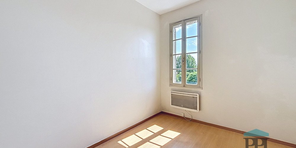 appartement à CADILLAC (33410)