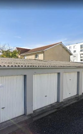 Parking  PESSAC