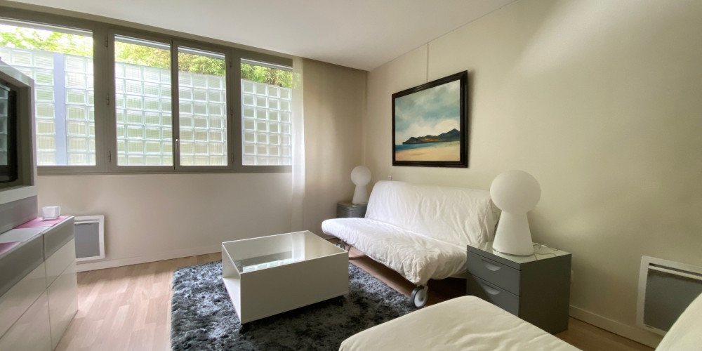 appartement à BORDEAUX (33000)