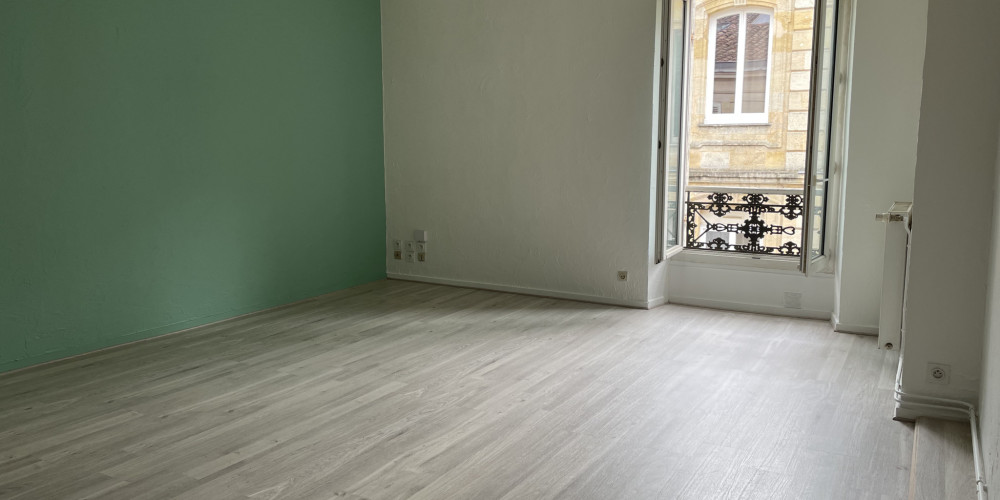 appartement à BORDEAUX (33800)