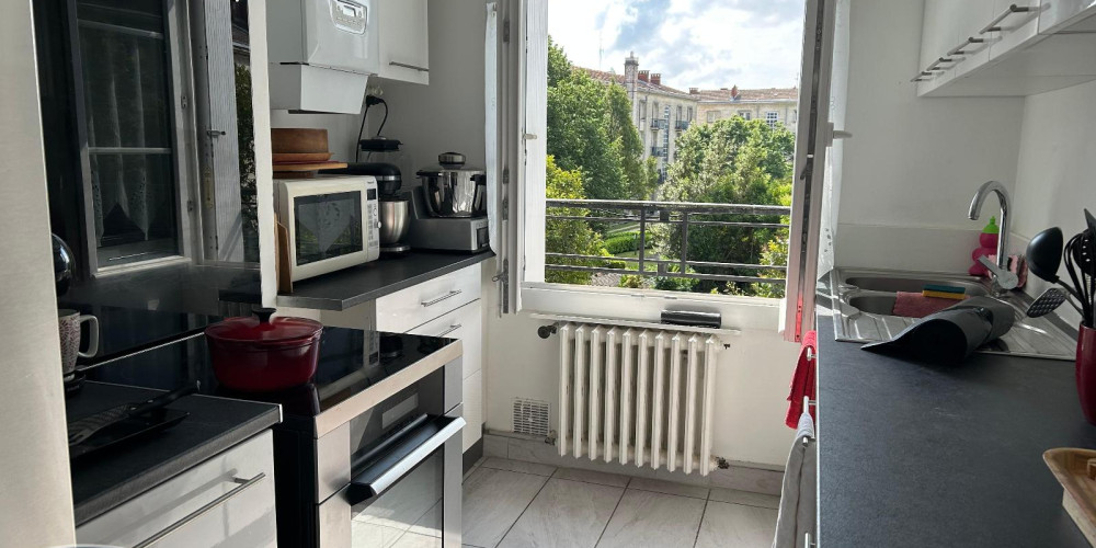 appartement à BORDEAUX (33000)