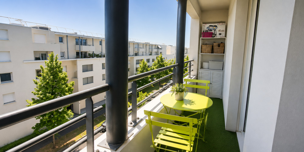 appartement à BORDEAUX (33300)