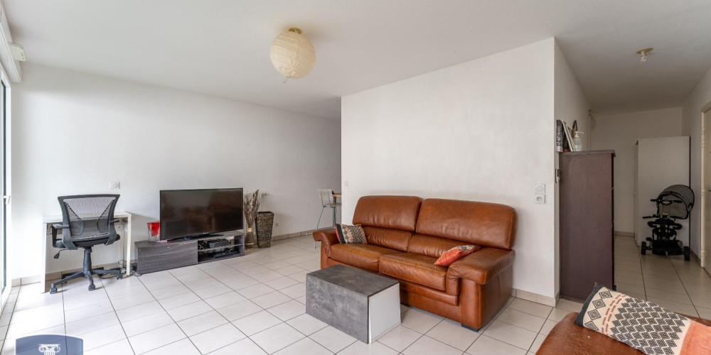 appartement à BORDEAUX (33300)