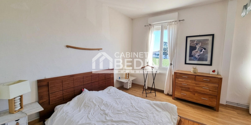 maison à POMEROL (33500)