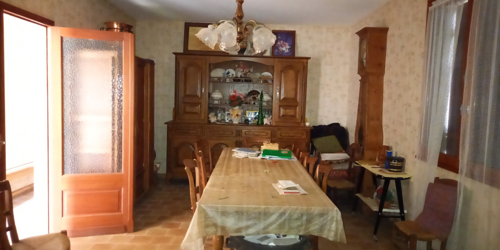 maison à ST CIERS DE CANESSE (33710)