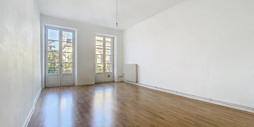 appartement à STE FOY LA GRANDE (33220)