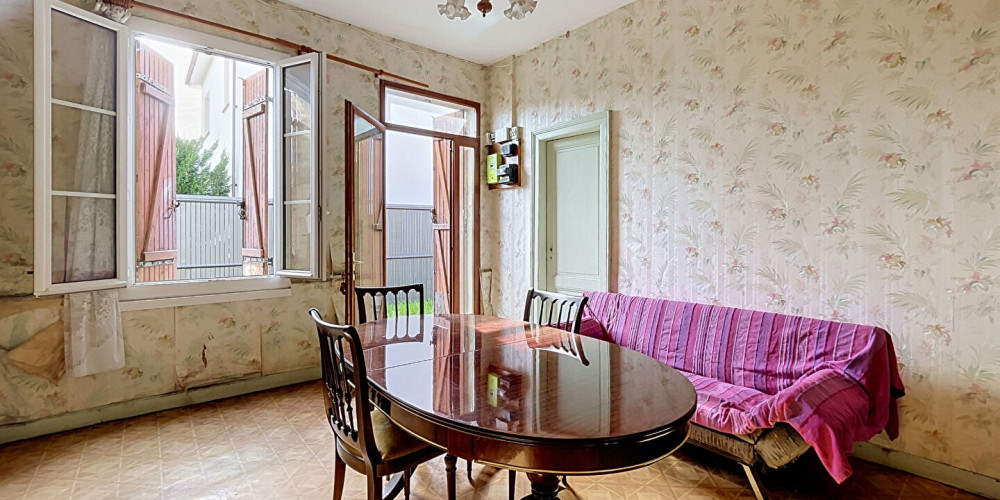 maison à VILLENAVE D ORNON (33140)