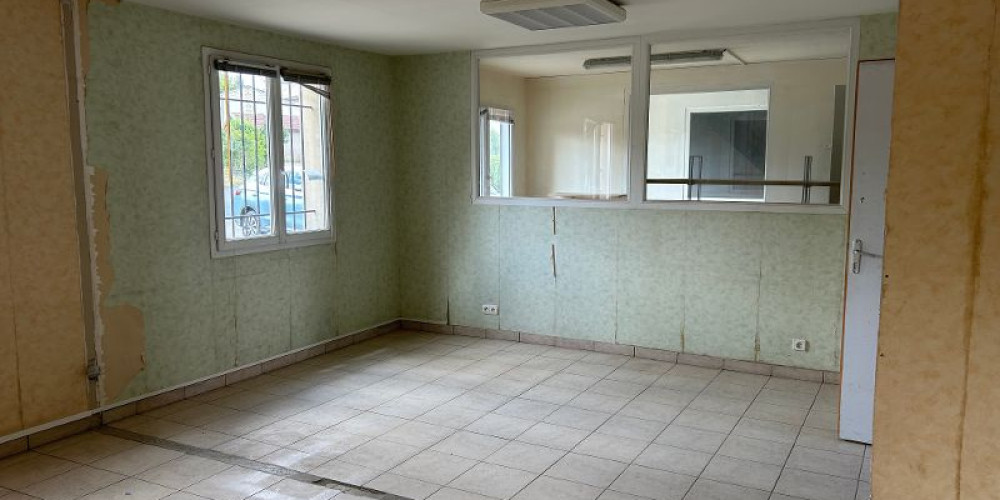 immeuble à MARANSIN (33230)