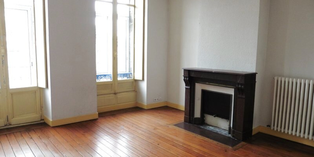 appartement à BORDEAUX (33000)