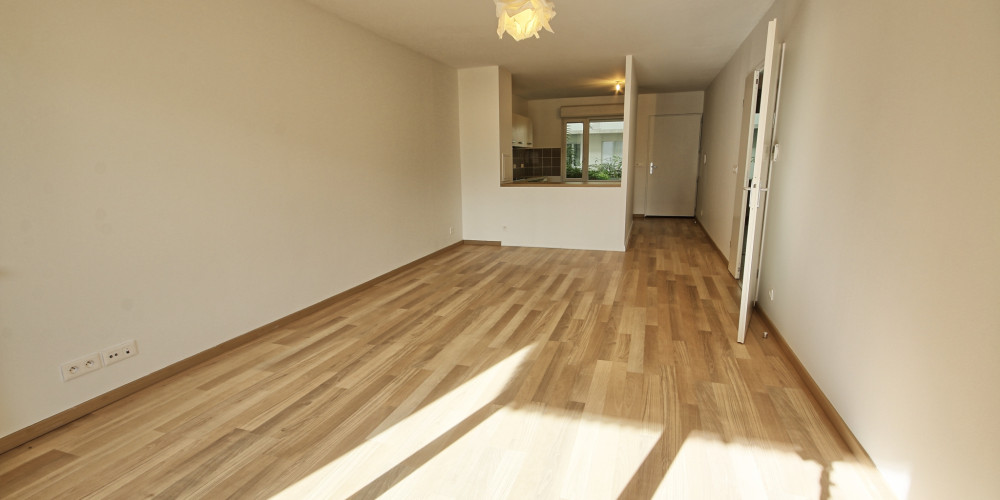 appartement à BORDEAUX (33300)