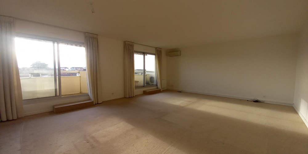 appartement à BORDEAUX (33000)