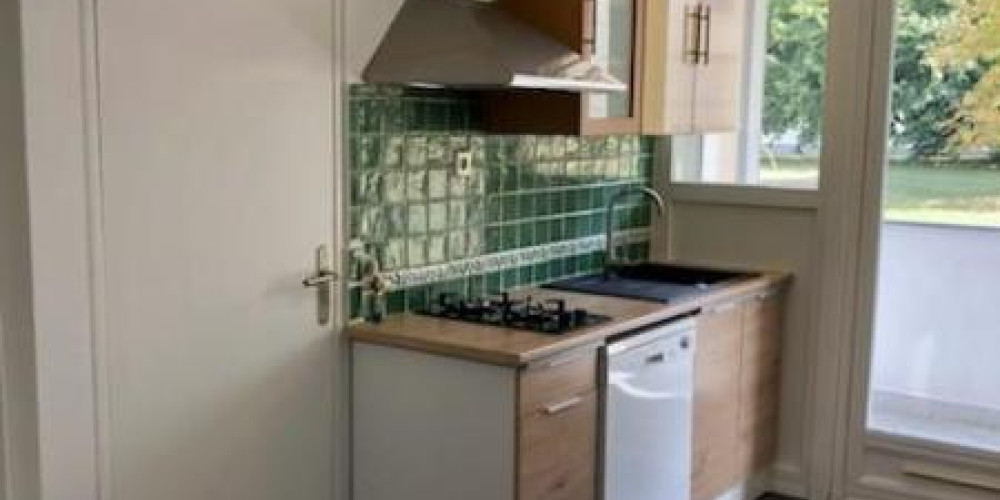 appartement à BRUGES (33520)