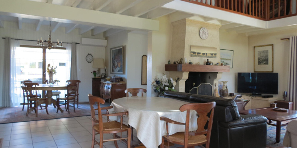maison à VENDAYS MONTALIVET (33930)