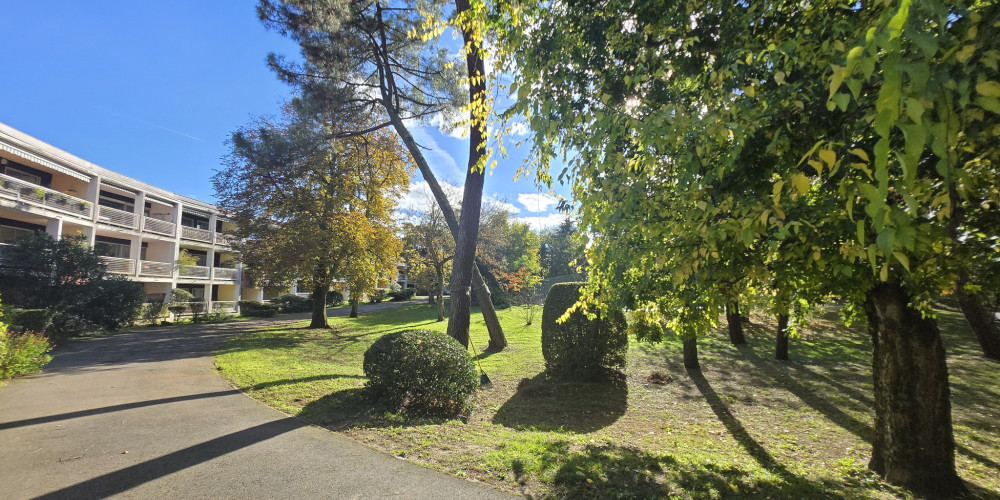 appartement à LE BOUSCAT (33110)