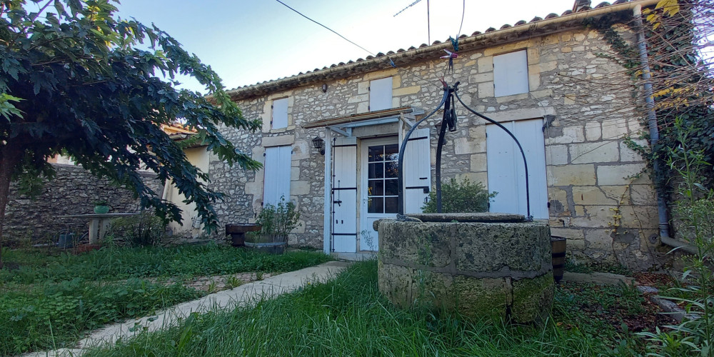 maison à ST MARTIN LACAUSSADE (33390)