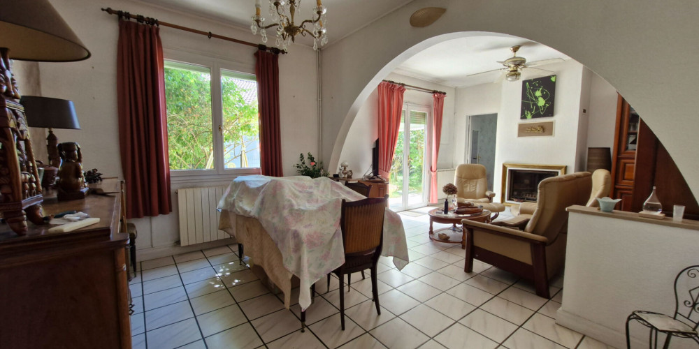 maison à LE BOUSCAT (33110)