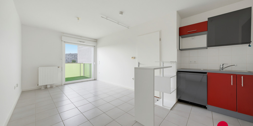 appartement à BORDEAUX (33300)