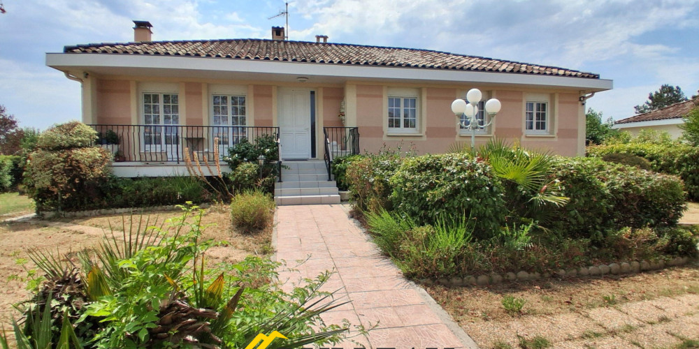 maison à ST LOUIS DE MONTFERRAND (33440)