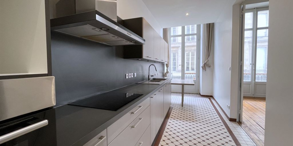 appartement à BORDEAUX (33000)