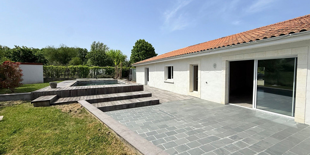 maison à GALGON (33133)