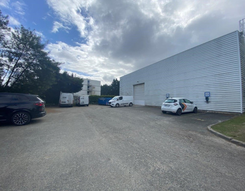 local industriel  MERIGNAC