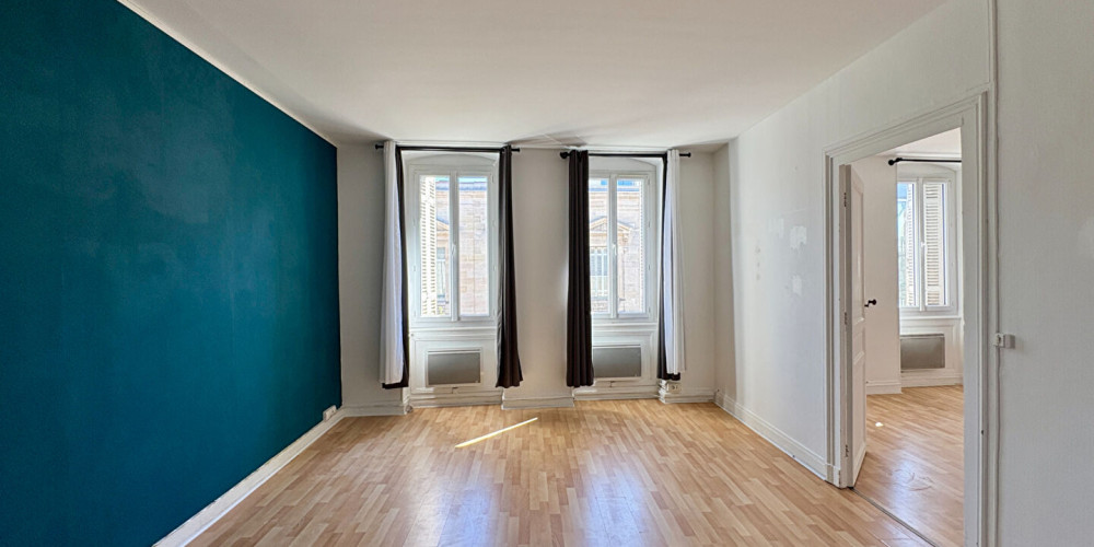 appartement à BORDEAUX (33300)